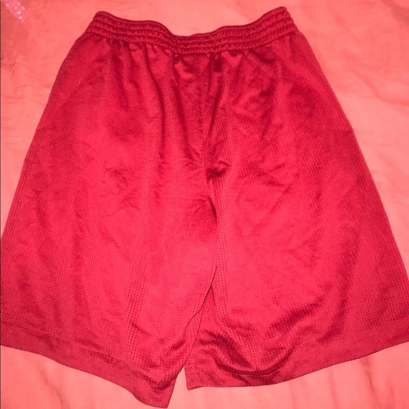 Red Nike shorts - Picture 3 of 3